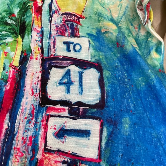 Leoma Lovegrove top depicting historic Route 41. - Picture 4 of 5